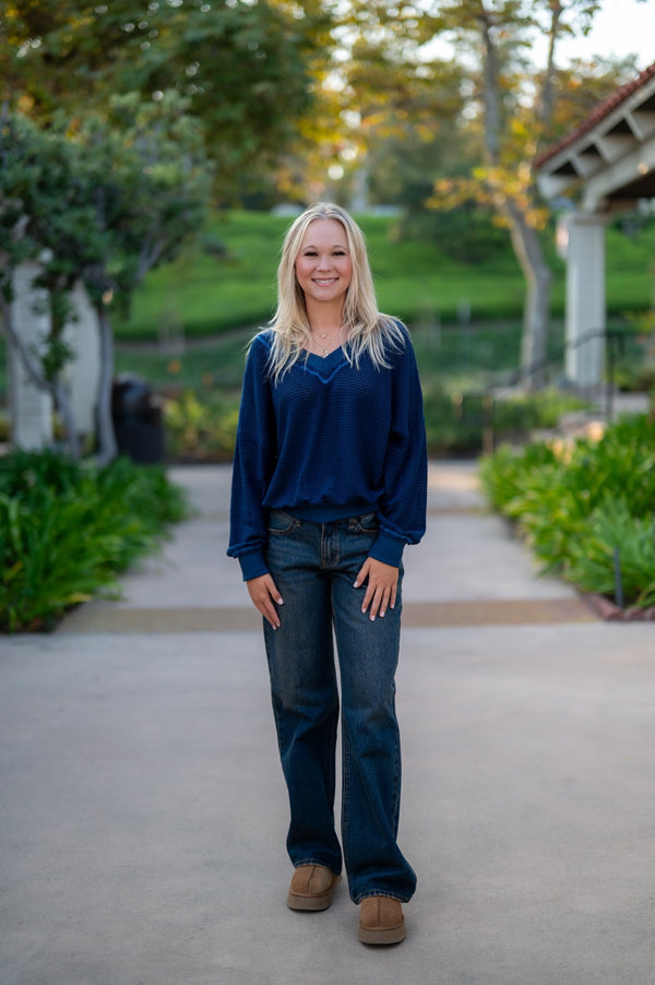 OVERSIZED V-NECK WAFFLE SWEATER - GALAXY