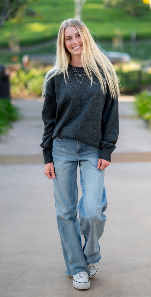 FRONT SEAM CREW NECK SWEATER - CHARCOAL