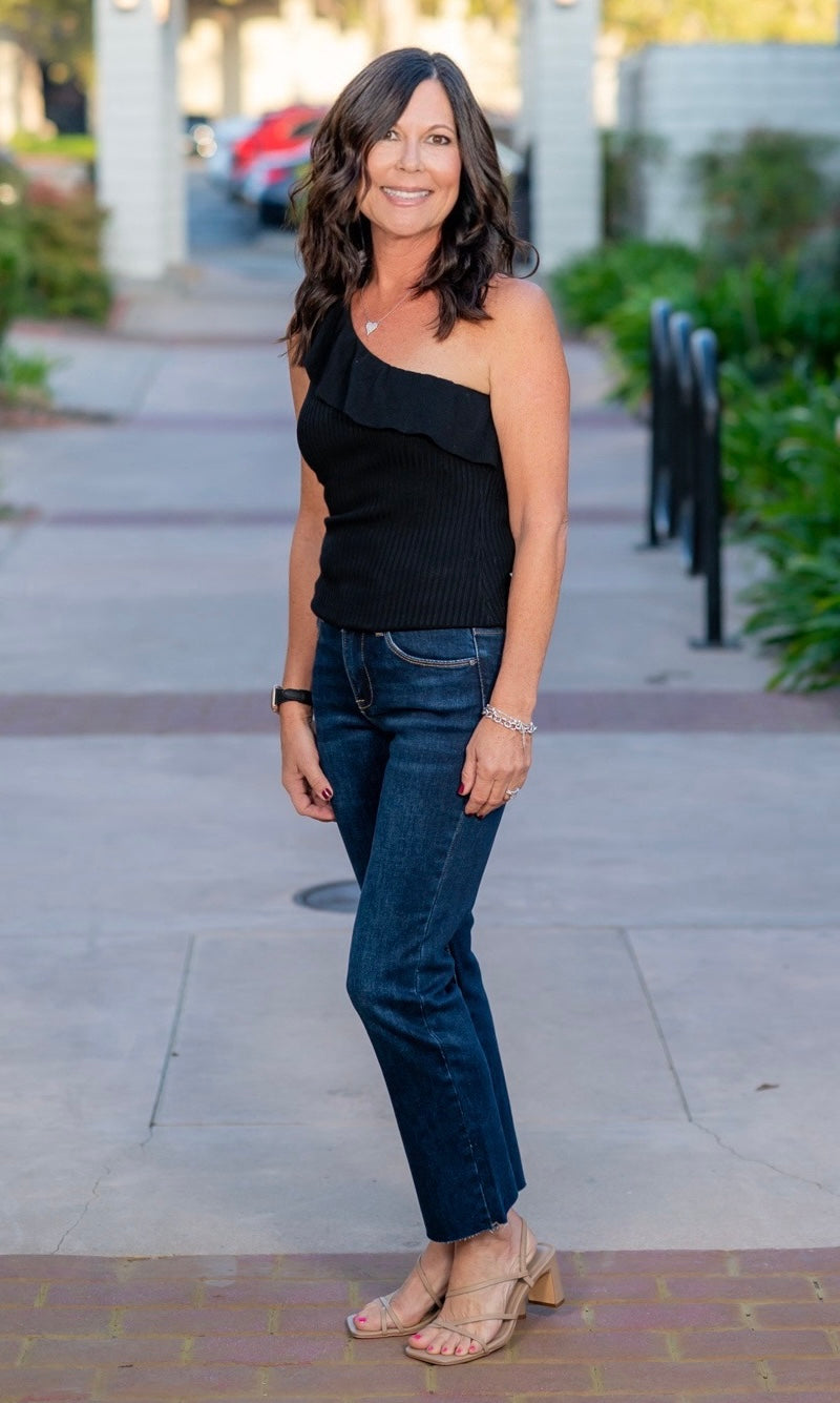 ONE SHOULDER RUFFLE TOP - BLACK