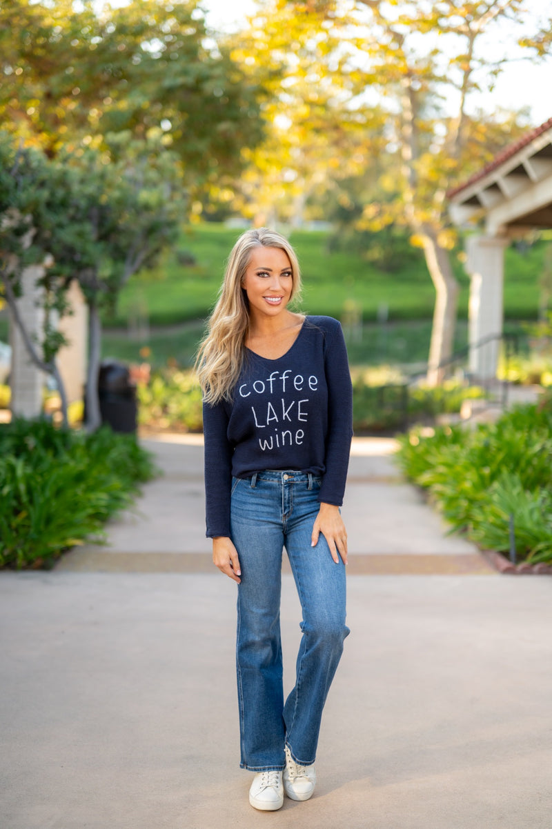 "COFFEE LAKE WINE" SWEATER  - NAVY/IVORY