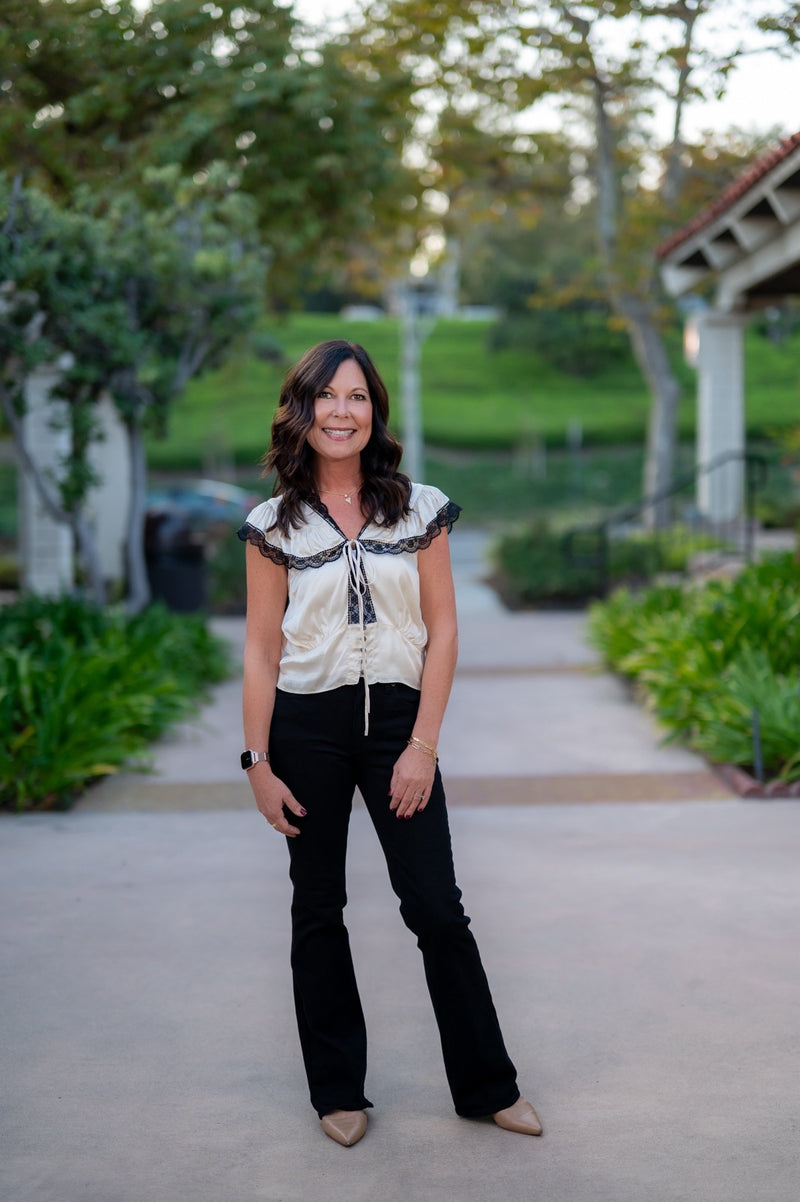 REGULAR HEM BOOTCUT JEANS - BLACK