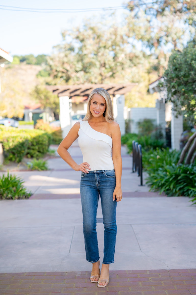 ONE SHOULDER RUFFLE TOP - IVORY