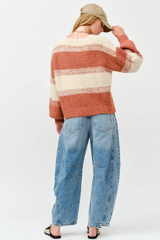 COLOR BLOCK FUZZY KNIT SWEATER - OATMEAL/RUST