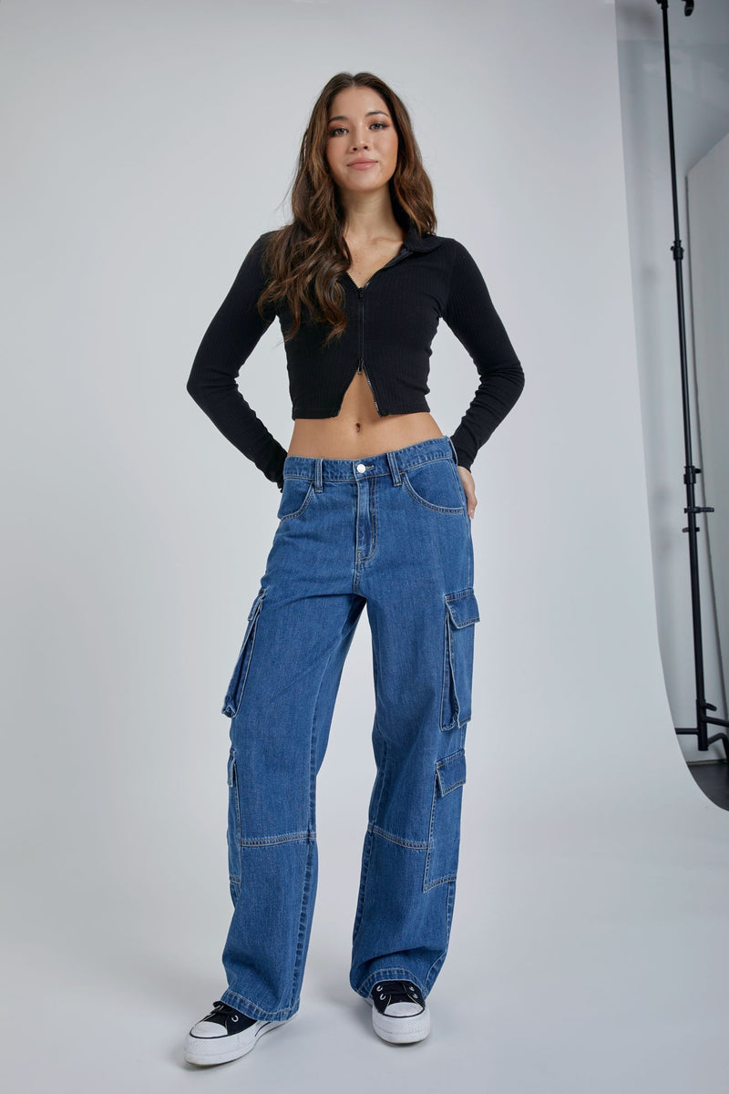 LOW WAIST CARGO JEANS - MEDIUM DENIM