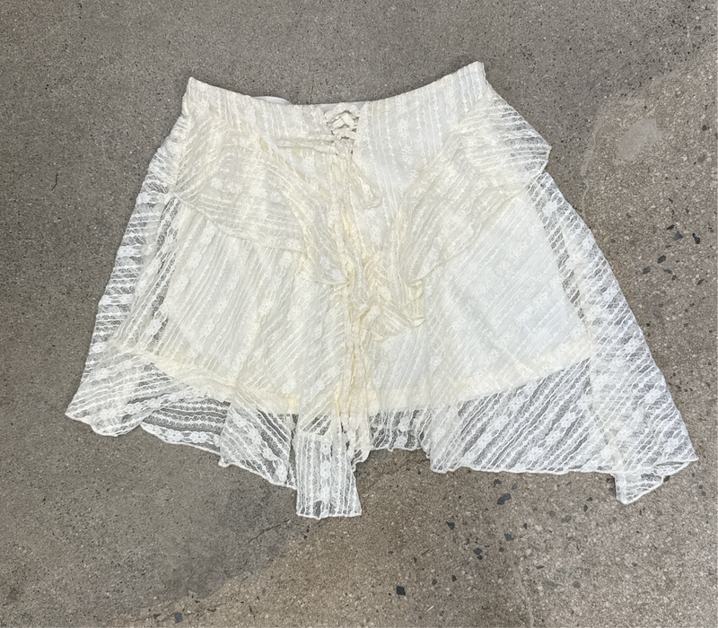 ASYMMETRIC HEM LACE MINI SKIRT - IVORY