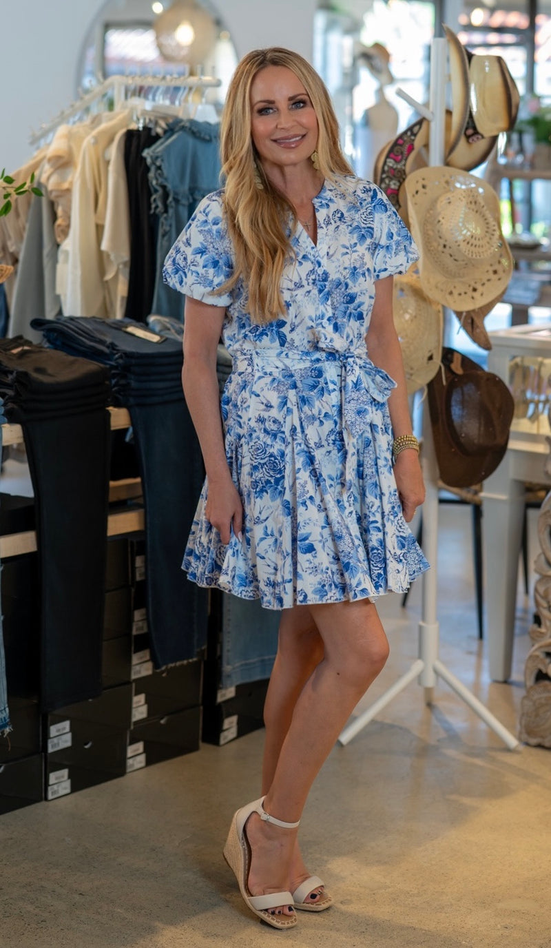 FLORAL BUTTON DOWN MINI DRESS - BLUE/WHITE