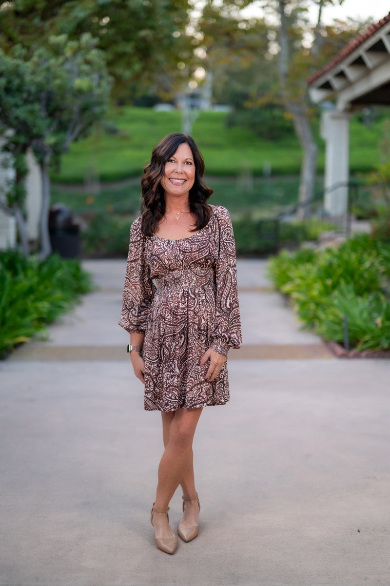 SANDSWEPT PAISLEY MINI DRESS - NATURAL/BROWN