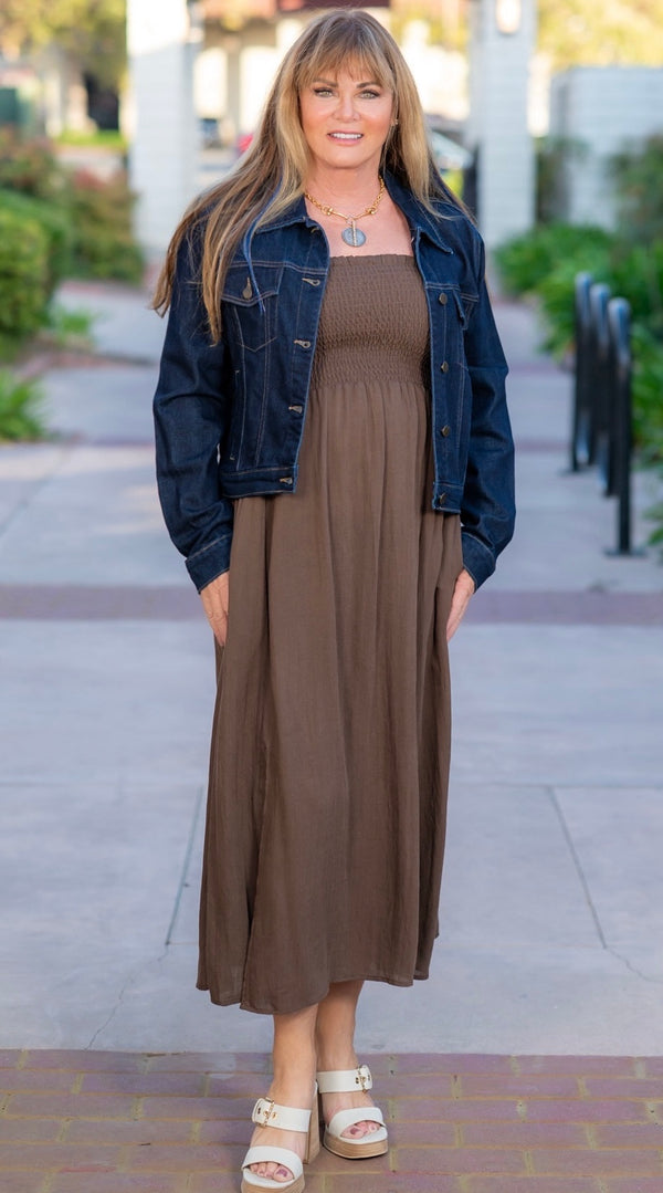 SMOCKED TUBE MIDI DRESS - BROWN