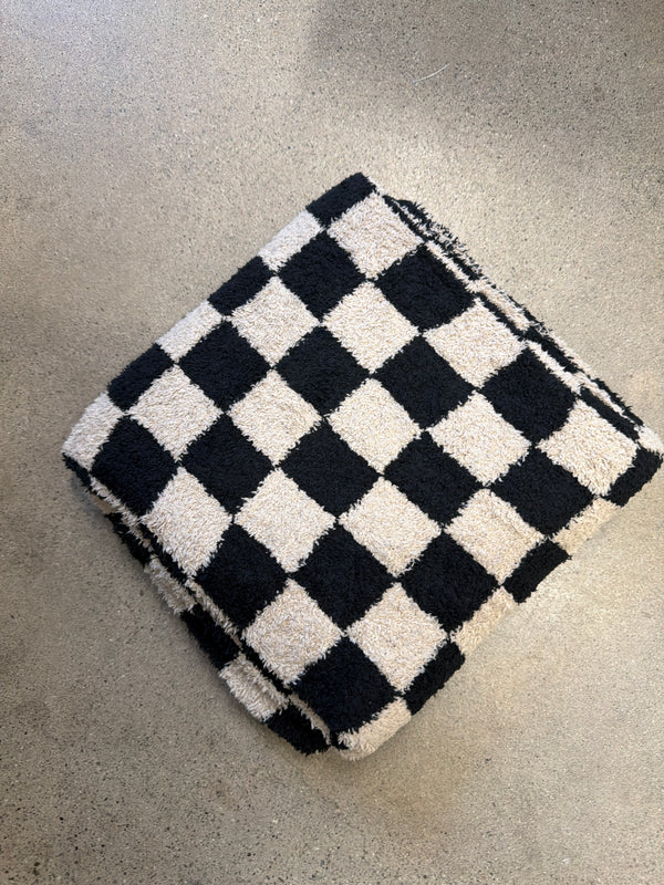 PHUFY BLISS CHECKERBOARD BLANKET - BLACK/COCOA