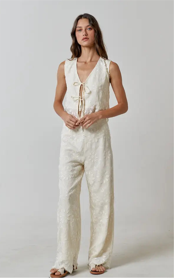 EMBROIDERED FRONT TIE TOP - NATURAL