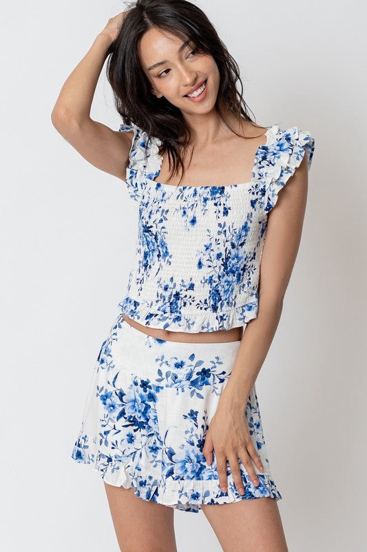 RUFFLE SLEEVE FLORAL SMOCKED TOP - BLUE/WHITE