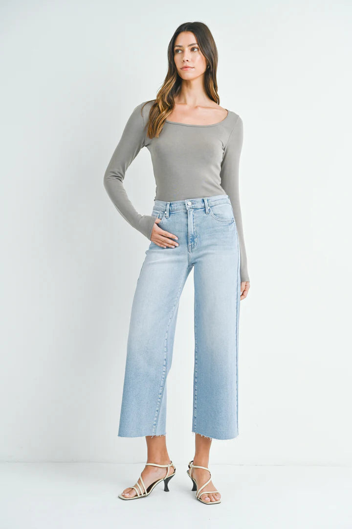 RAW HEM WIDE LEG JEANS - LT DENIM