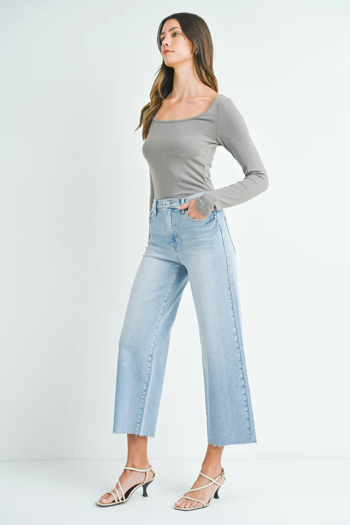 RAW HEM WIDE LEG JEANS - LT DENIM