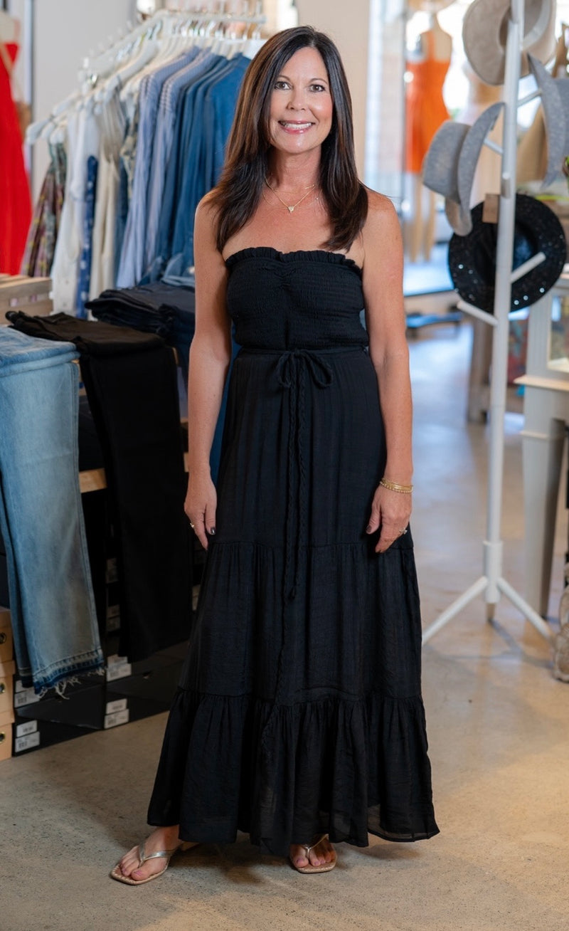 SMOCKED STRAPLESS MAXI DRESS - BLACK