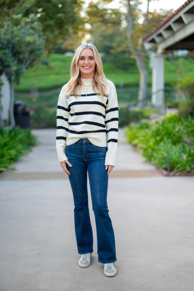 STRIPED HIGH NECK SWEATER - CREAM/BLACK