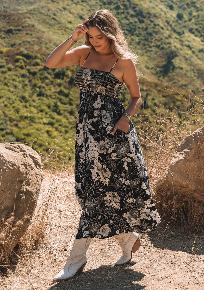 CARLY SMOCKED FLORAL MAXI DRESS - BLACK/WHITE