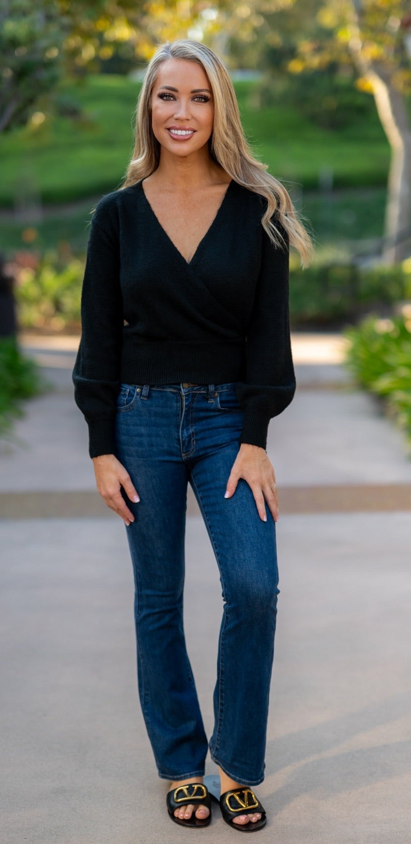 SURPLICE V-NECK SWEATER - BLACK