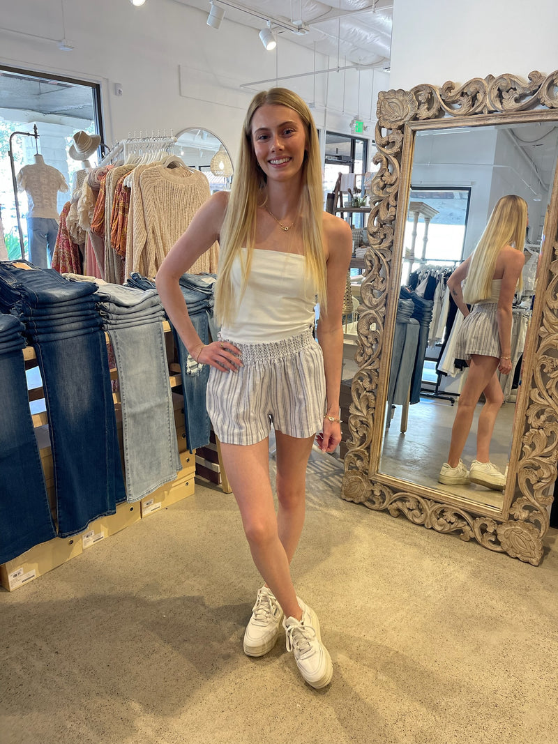 SMOCKED WAIST STRIPED LINEN SHORTS - BLUE/WHITE