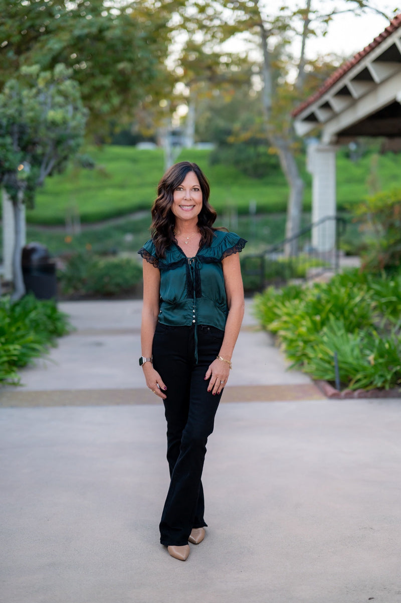 REGULAR HEM BOOTCUT JEANS - BLACK