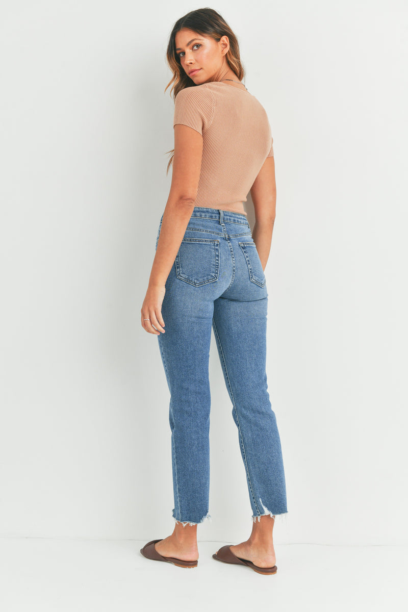 HIGH RISE VINTAGE STRAIGHT JEANS - MEDIUM DENIM
