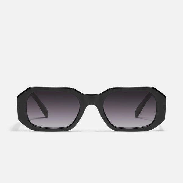 QUAY HYPED UP SUNGLASSES - BLACK/SMOKE