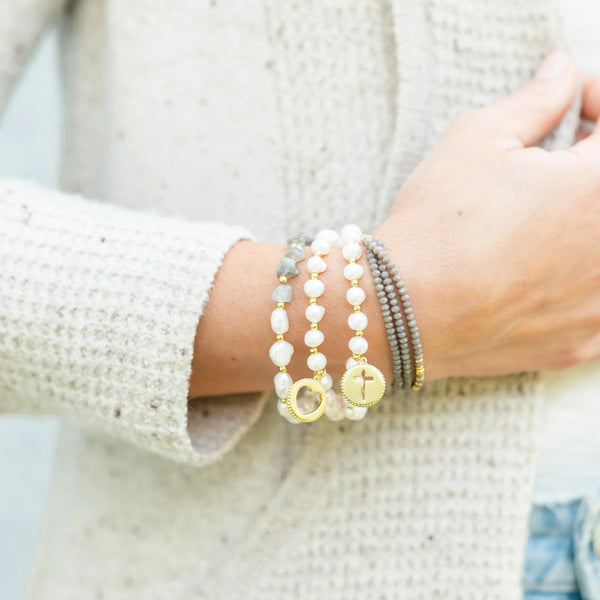 PEARL WITH CROSS BRACELET - PEARL/GOLD
