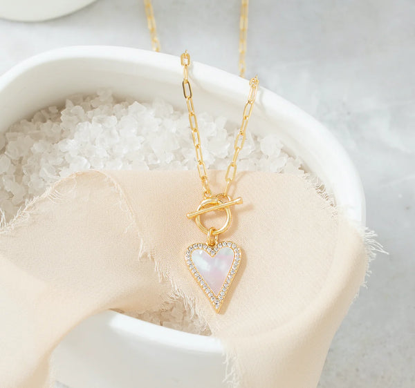 PAVE HEART TOGGLE NECKLACE - GOLD