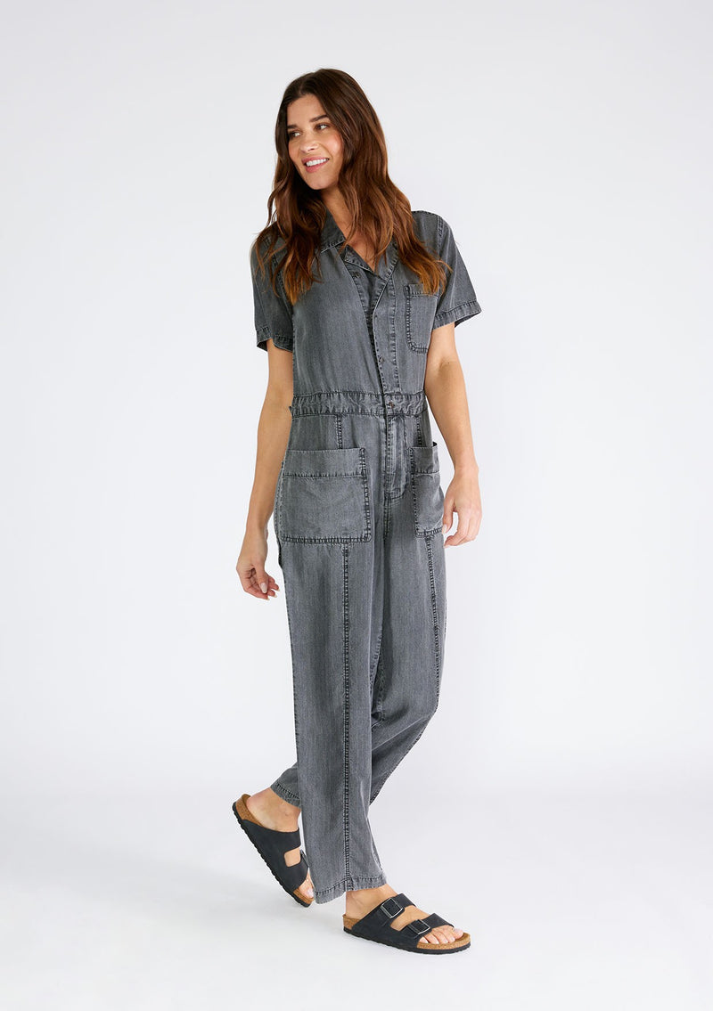 COLLARED BUTTON FRONT JUMPSUIT - ASH GREY