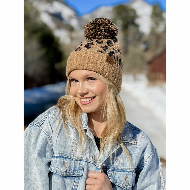 LEOPARD KNIT BEANIE WITH POM - LATTE