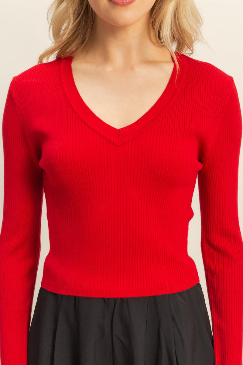 V-NECK FITTED SWEATER - RED