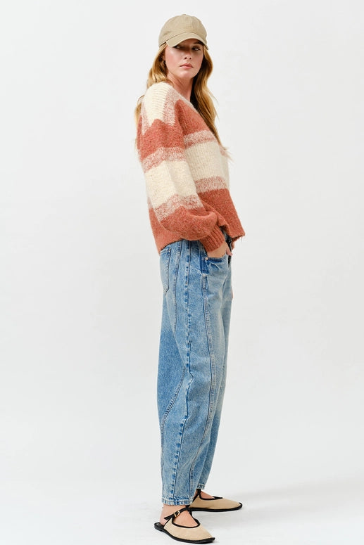 COLOR BLOCK FUZZY KNIT SWEATER - OATMEAL/RUST