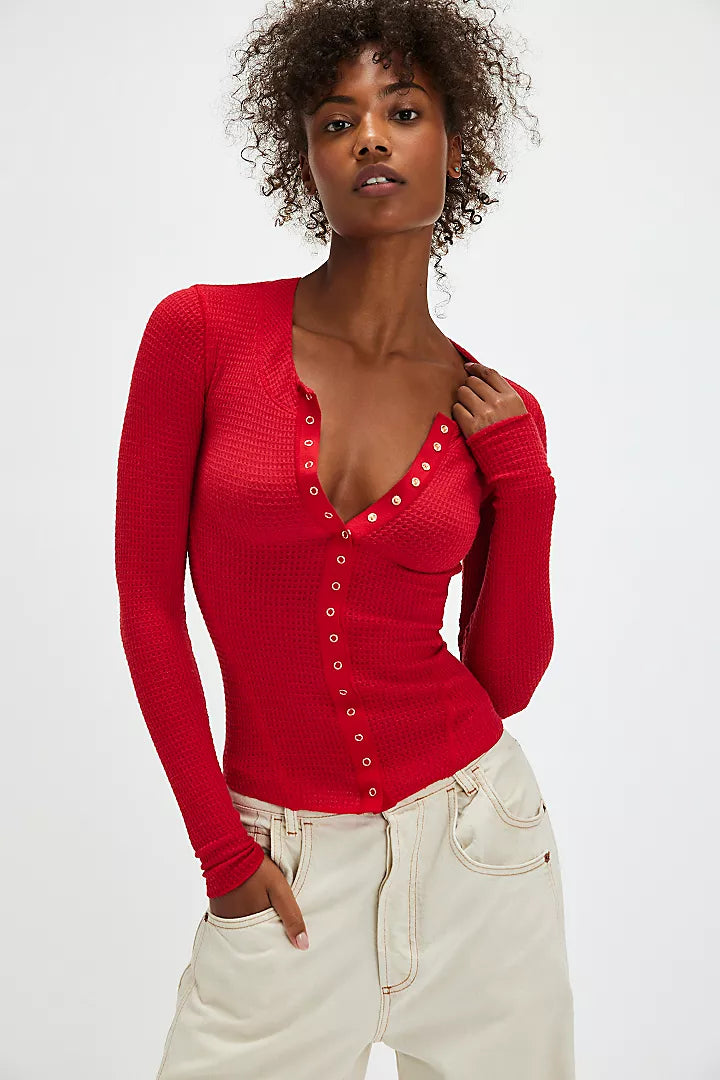 FREE PEOPLE GOING PLACES CARDI - CHERRY CRUSH