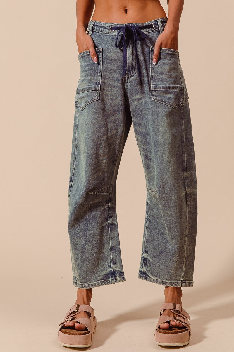 MID RISE BARREL JEANS - DENIM