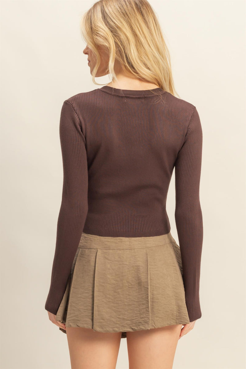 V-NECK FITTED SWEATER - DARK BROWN