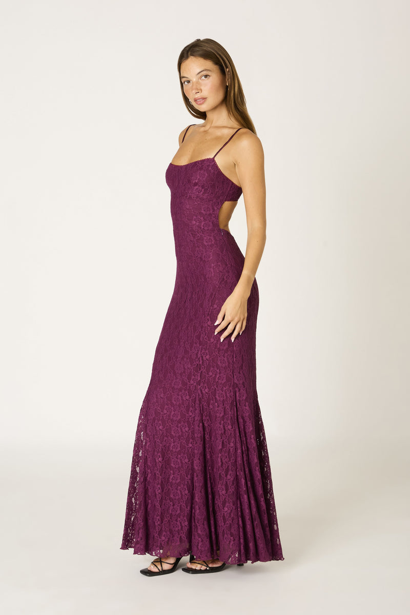 LACE SLIM FIT MAXI DRESS - PLUM