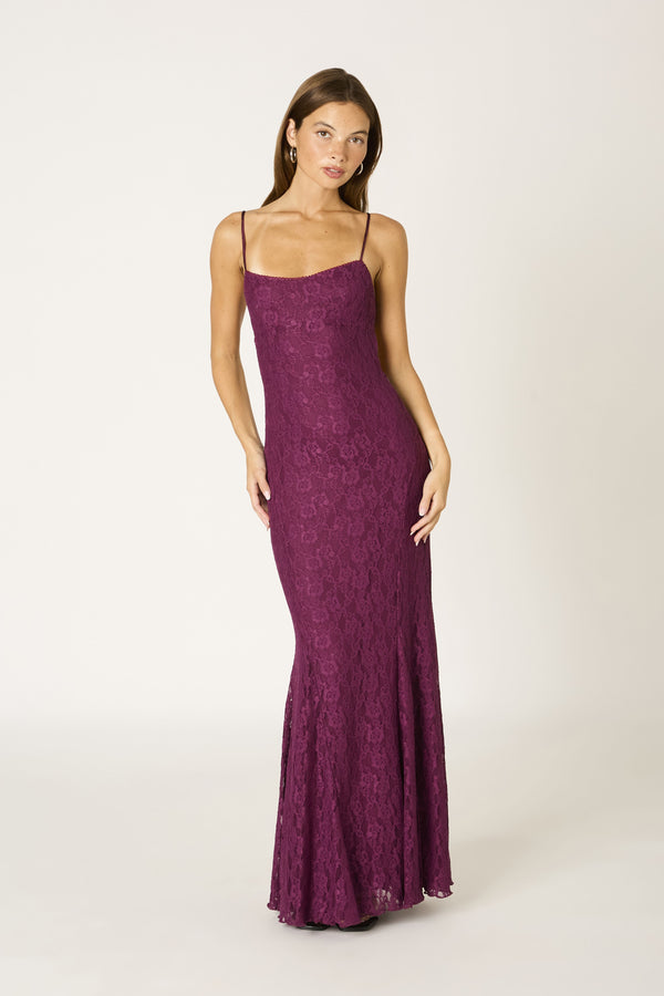 LACE SLIM FIT MAXI DRESS - PLUM