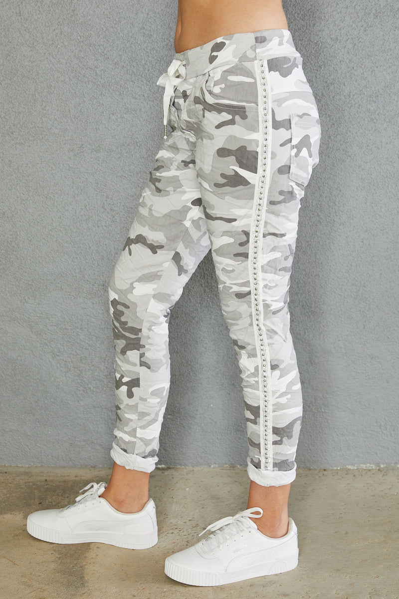 CAMOUFLAGE CRINKLE JOGGER WITH STUD SIDE STRIPE - WHITE