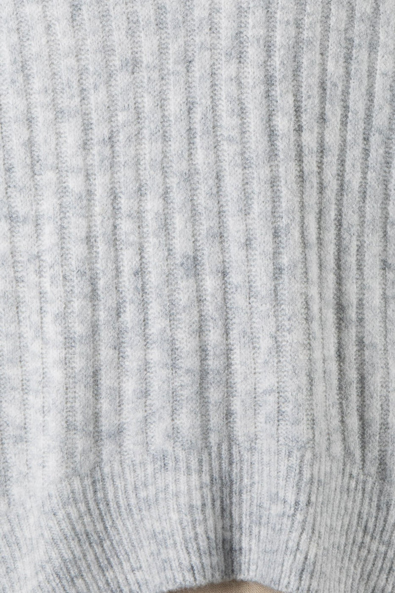 SOFT RIBBED KNIT SWEATER - SILVER