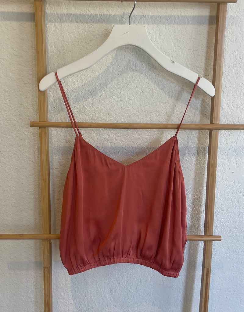 THE SILKY AMORE TOP - RUST