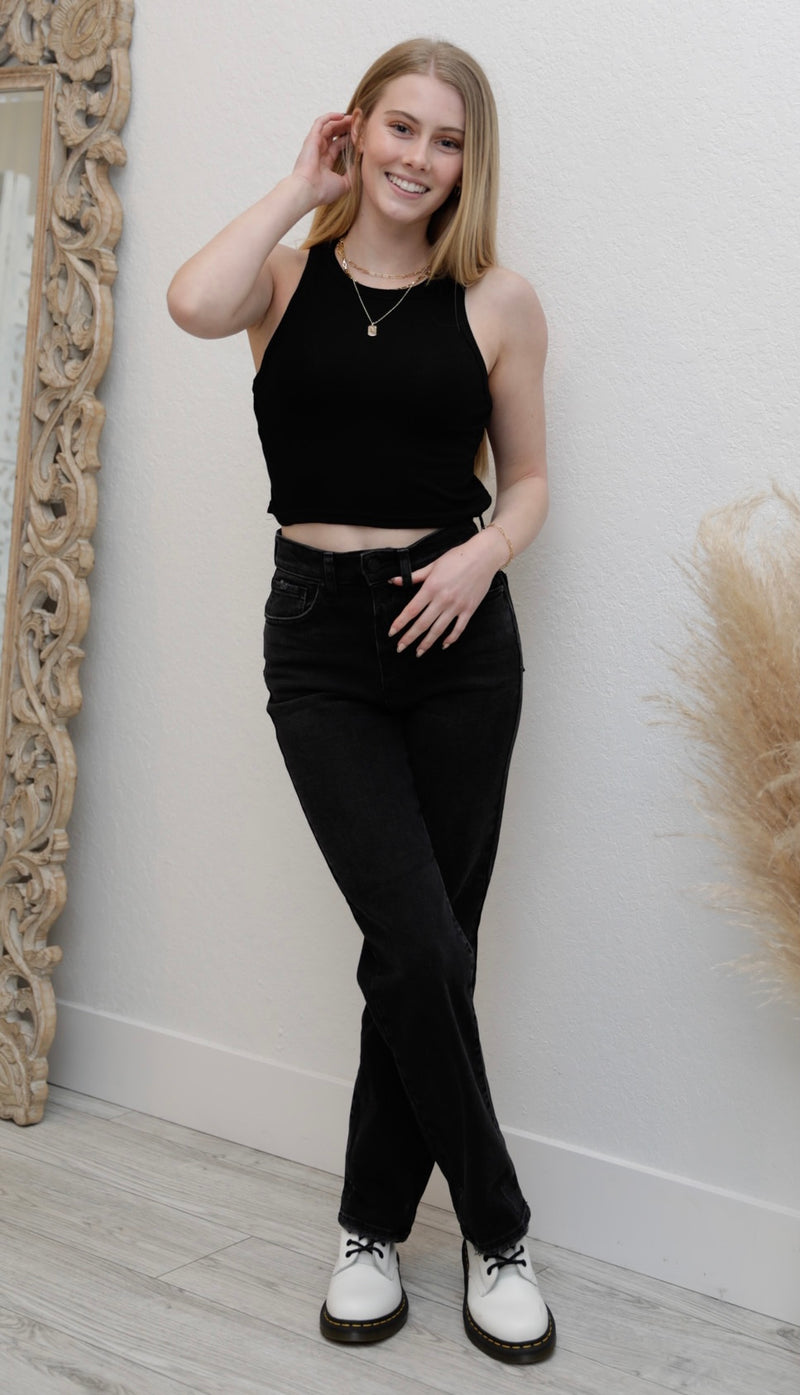 CROPPED RIBBED TANK TOP - BLACK