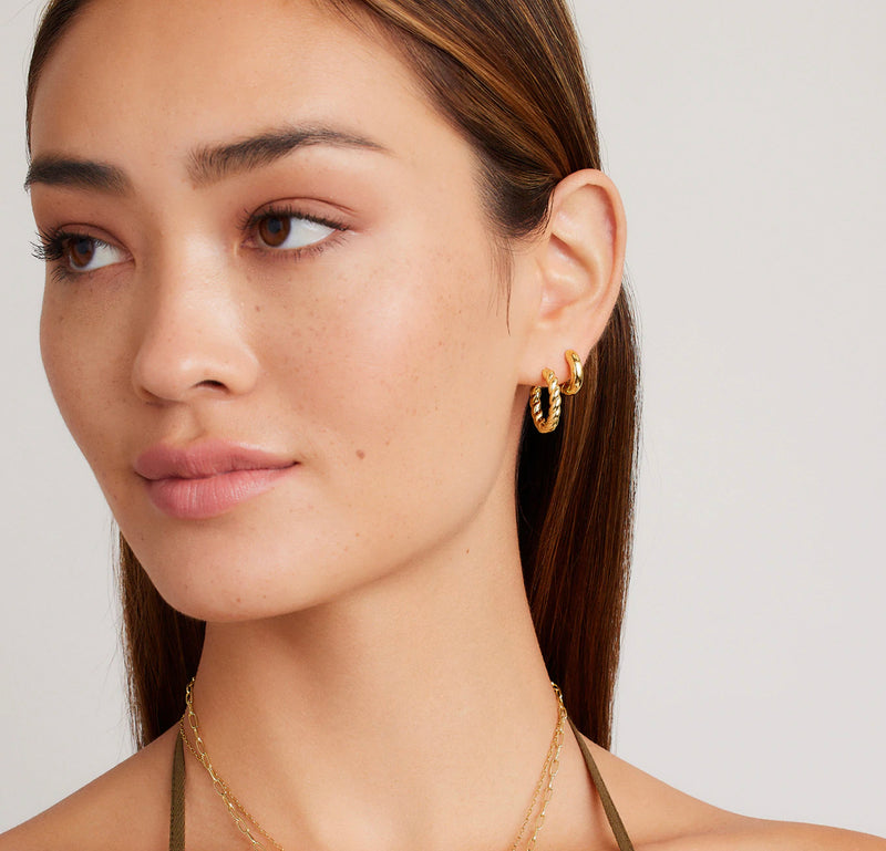 GORJANA CREW HOOP EARRINGS - GOLD