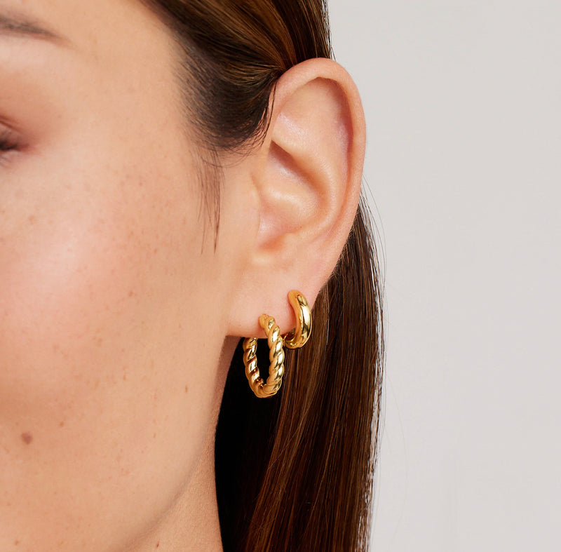 GORJANA CREW HOOP EARRINGS - GOLD