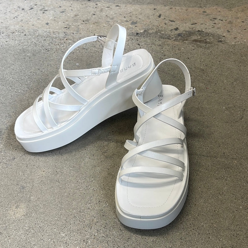 STRAPPY PLATFORM SANDAL - WHITE