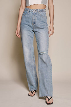 DISTRESSED DENIM JEANS - LIGHT WASH
