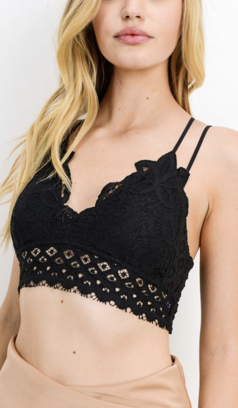 CROCHET LACE BRALETTE - BLACK